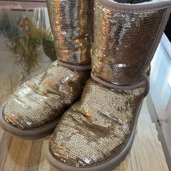 UGG Classic Short Sequin Boot grey sparkle size 6 - Picture 7 of 8
